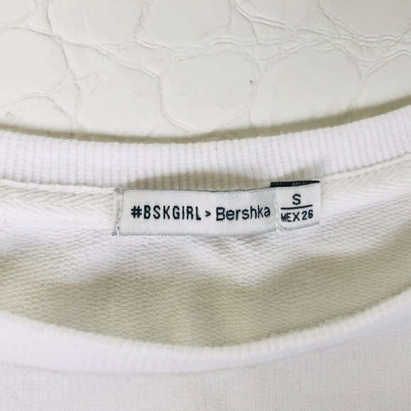 Bershka Cropped Crew Neck Sweatshirt - Picture 3 of 6